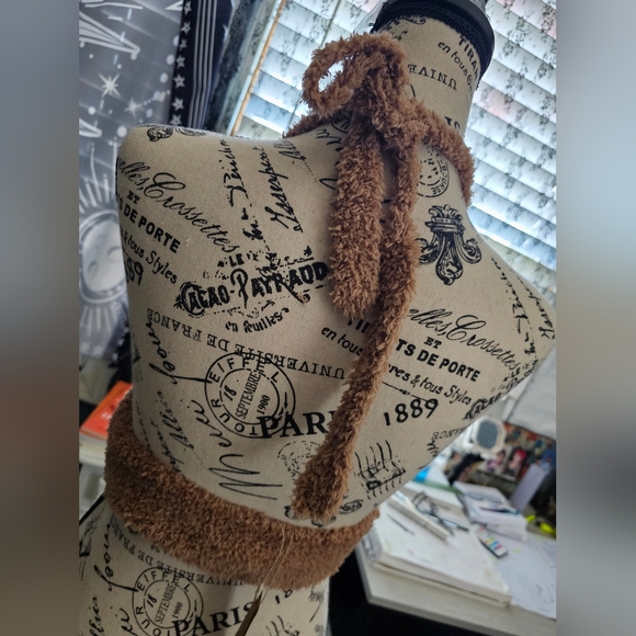 SKIMS Cozy Knit Halter Bra Top - Picture 2 of 14